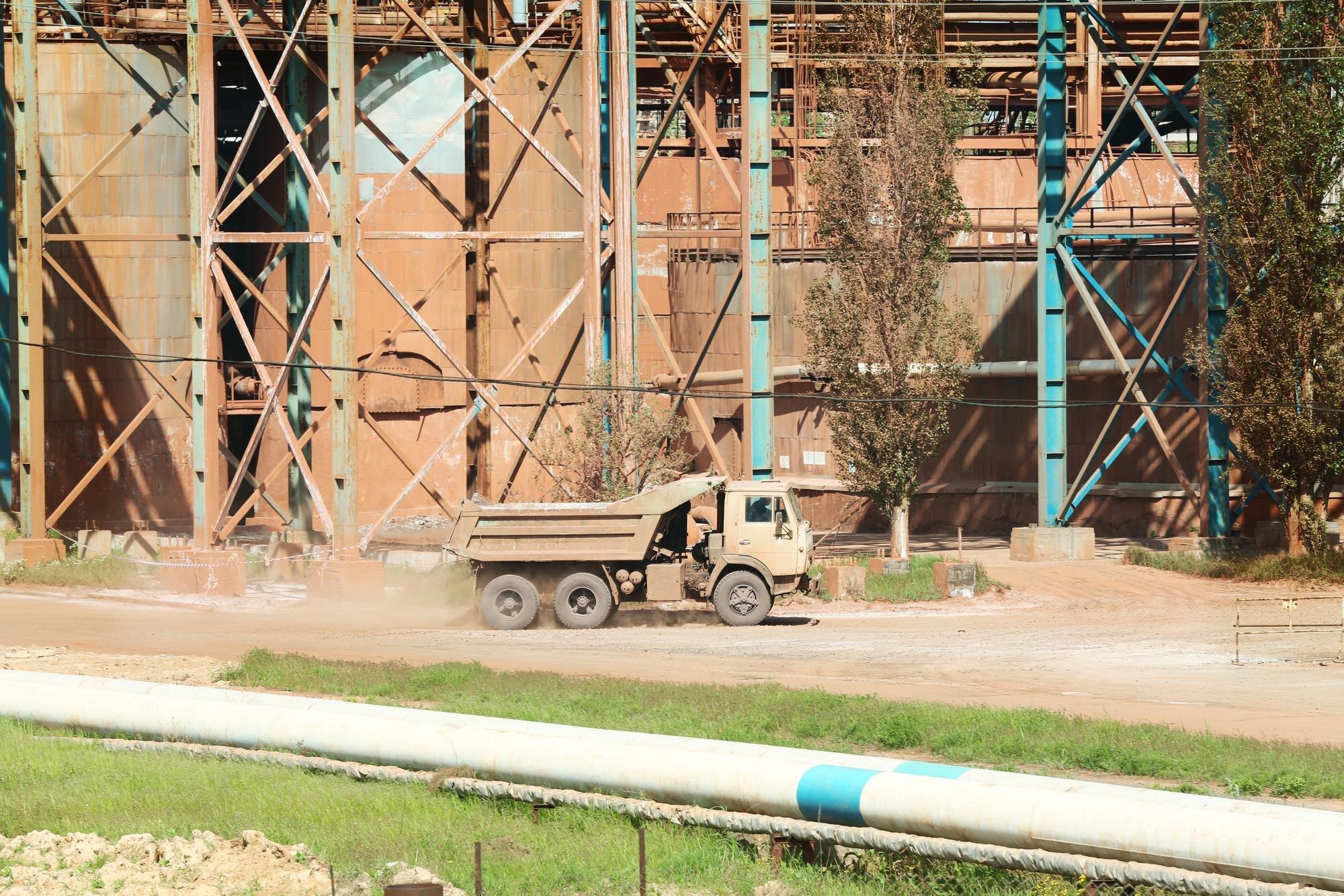 Read more about the article Concrete Cost Per Yard in Hamilton–Niagara: What It Really Costs and How to Save with Volumetric Supply