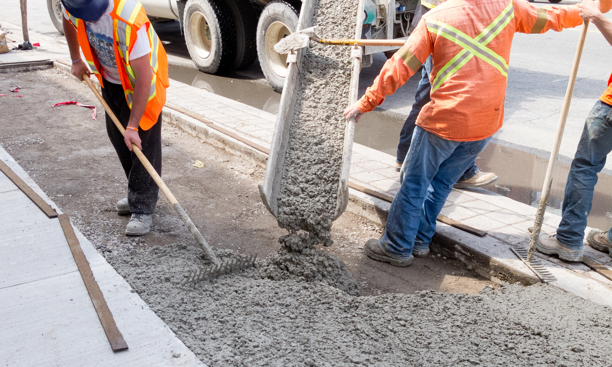 Read more about the article Volumetric Concrete 101: The Smart Choice for Small Pours, Repairs, and Tight-Access Jobs